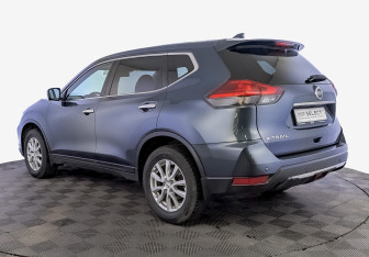 Подержанный автомобиль Nissan X-Trail 2018 года (7 фото)