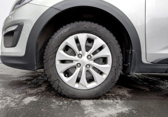 Подержанный автомобиль Kia Rio Hatchback 2020 года (18 фото)