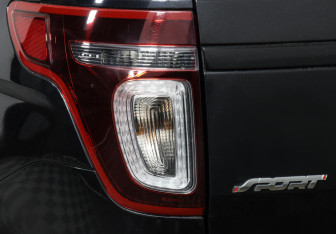 Подержанный автомобиль Ford Explorer 2014 года (6 фото)