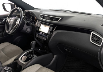 Подержанный автомобиль Nissan Qashqai 2018 года (13 фото)