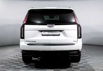 Подержанный автомобиль Cadillac Escalade Suv 2022 года (6 фото)