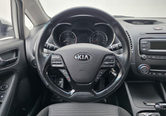 Подержанный автомобиль Kia Cerato Sedan 2018 года (12 фото)