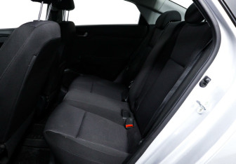 Подержанный автомобиль Hyundai Solaris Sedan 2020 года (12 фото)