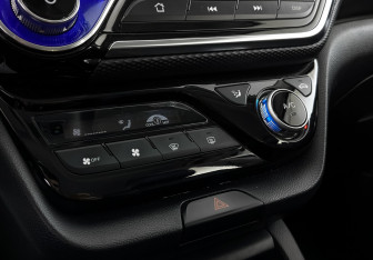 Подержанный автомобиль Changan Alsvin 2023 года (21 фото)