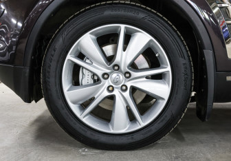 Подержанный автомобиль Infiniti FX 2012 года (23 фото)