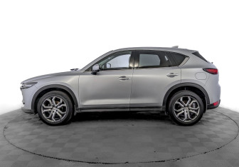 Подержанный автомобиль Mazda CX-5 2021 года (8 фото)
