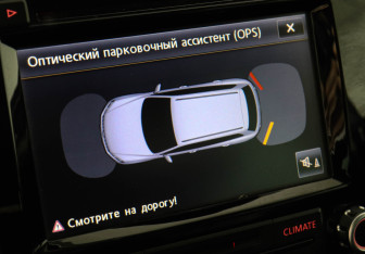 Подержанный автомобиль Volkswagen Touareg 2013 года (9 фото)