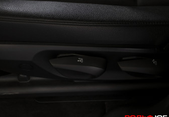 Подержанный автомобиль BMW X3 2012 года (17 фото)