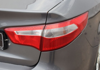 Подержанный автомобиль Kia Rio Sedan 2012 года (19 фото)