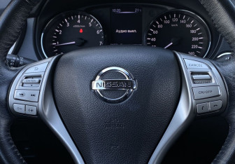 Подержанный автомобиль Nissan Qashqai 2018 года (15 фото)