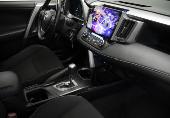 Подержанный автомобиль Toyota RAV4 2016 года (25 фото)