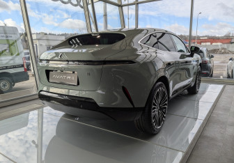 Новый Avatr 11 2025 (2 фото)