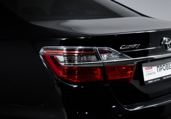 Подержанный автомобиль Toyota Camry Sedan 2017 года (16 фото)