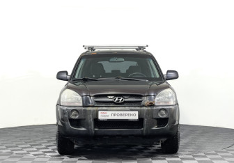 Подержанный автомобиль Hyundai Tucson 2006 года (2 фото)