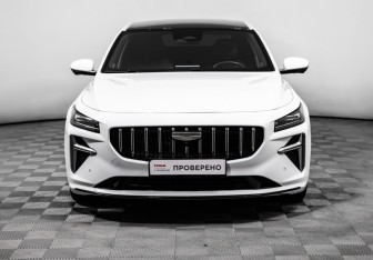 Подержанный автомобиль Geely Preface 2024 года (2 фото)