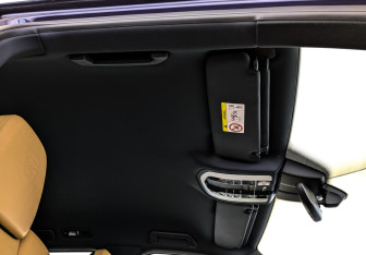 Подержанный автомобиль Porsche Cayenne 2017 года (23 фото)