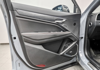 Подержанный автомобиль Geely Tugella 2023 года (20 фото)