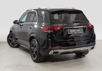 Подержанный автомобиль Mercedes-Benz GLE 2021 года (7 фото)