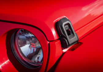 Подержанный автомобиль Jeep Wrangler 2018 года (3 фото)