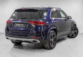 Подержанный автомобиль Mercedes-Benz GLE 2021 года (5 фото)