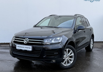 Подержанный автомобиль Volkswagen Touareg 2013 года (1 фото)