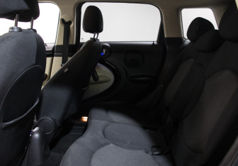 Подержанный автомобиль MINI Countryman 2013 года (13 фото)