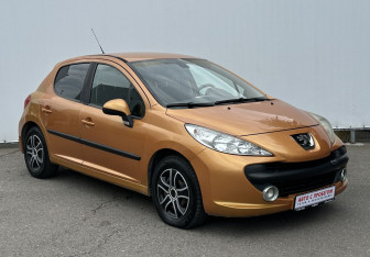 Подержанный автомобиль Peugeot 207 Hatchback 2008 года (3 фото)