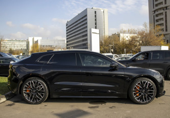 Подержанный автомобиль Zeekr 001 2023 года (4 фото)