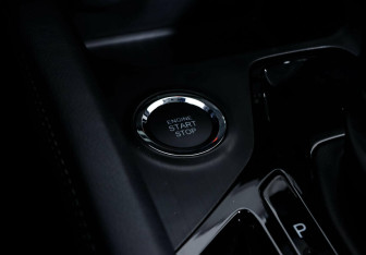 Подержанный автомобиль Chery Tiggo 4 2022 года (10 фото)