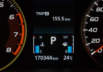 Подержанный автомобиль Mitsubishi Eclipse Cross 2018 года (12 фото)