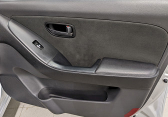 Подержанный автомобиль Hyundai Elantra Sedan 2007 года (18 фото)