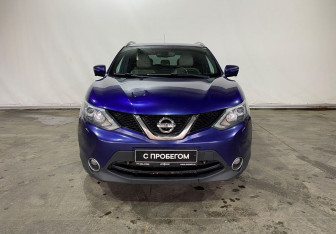 Подержанный автомобиль Nissan Qashqai 2016 года (2 фото)