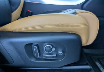 Подержанный автомобиль Land Rover Range Rover Sport 2022 года (24 фото)