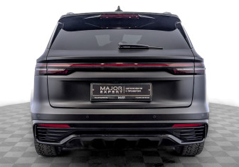 Подержанный автомобиль Geely Monjaro 2024 года (6 фото)