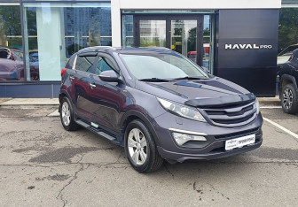 Подержанный автомобиль Kia Sportage 2012 года (3 фото)