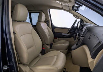 Подержанный автомобиль Hyundai H-1 2021 года (24 фото)