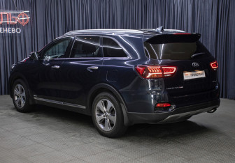 Подержанный автомобиль Kia Sorento 2019 года (7 фото)