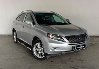 Подержанный автомобиль Lexus RX 2010 года (3 фото)