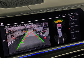 Подержанный автомобиль BMW X7 2019 года (22 фото)