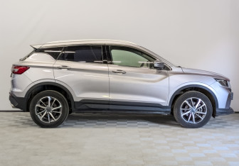 Подержанный автомобиль Geely Coolray 2023 года (4 фото)