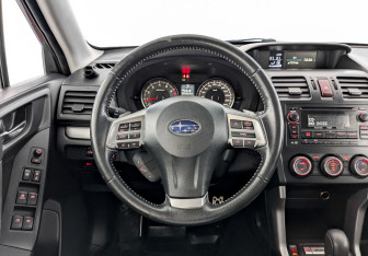 Подержанный автомобиль Subaru Forester Suv 2014 года (22 фото)