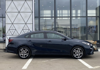Подержанный автомобиль Kia Cerato Sedan 2021 года (4 фото)