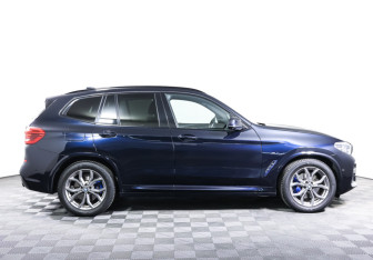 Подержанный автомобиль BMW X3 2019 года (4 фото)
