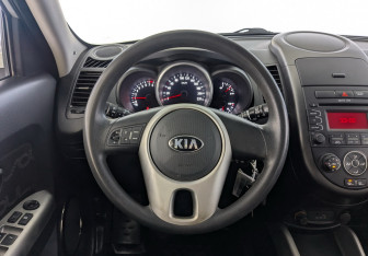 Подержанный автомобиль Kia Soul 2012 года (24 фото)