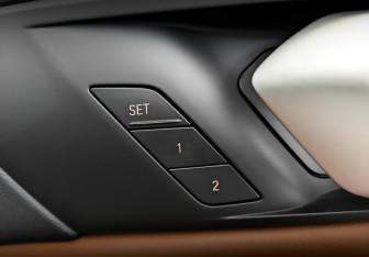 Подержанный автомобиль BMW X5 2018 года (27 фото)