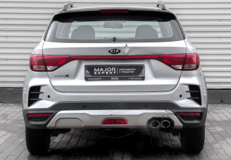 Подержанный автомобиль Kia Rio Hatchback 2021 года (5 фото)