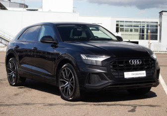 Подержанный автомобиль Audi Q8 2020 года (3 фото)