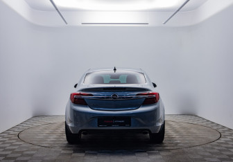 Подержанный автомобиль Opel Insignia Sedan 2014 года (6 фото)