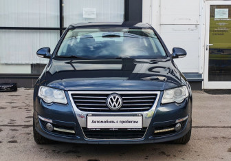 Подержанный автомобиль Volkswagen Passat Sedan 2008 года (2 фото)