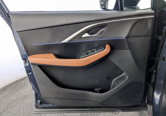 Подержанный автомобиль Omoda C5 2023 года (19 фото)
